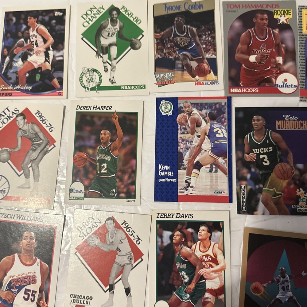 Lot Of 27 NBA HOOPS Trading Cards